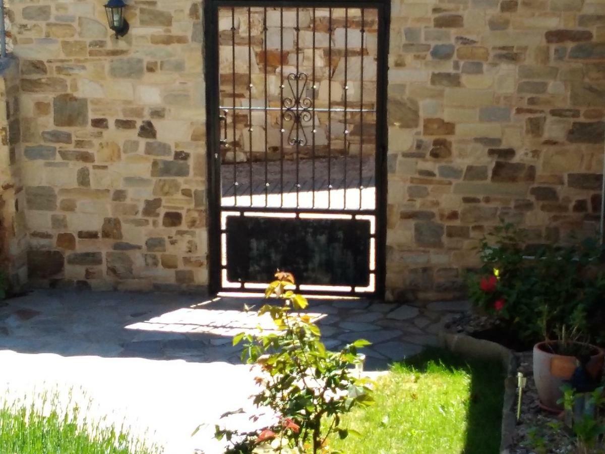La Posada De Toribia Val De San Lorenzo Zewnętrze zdjęcie